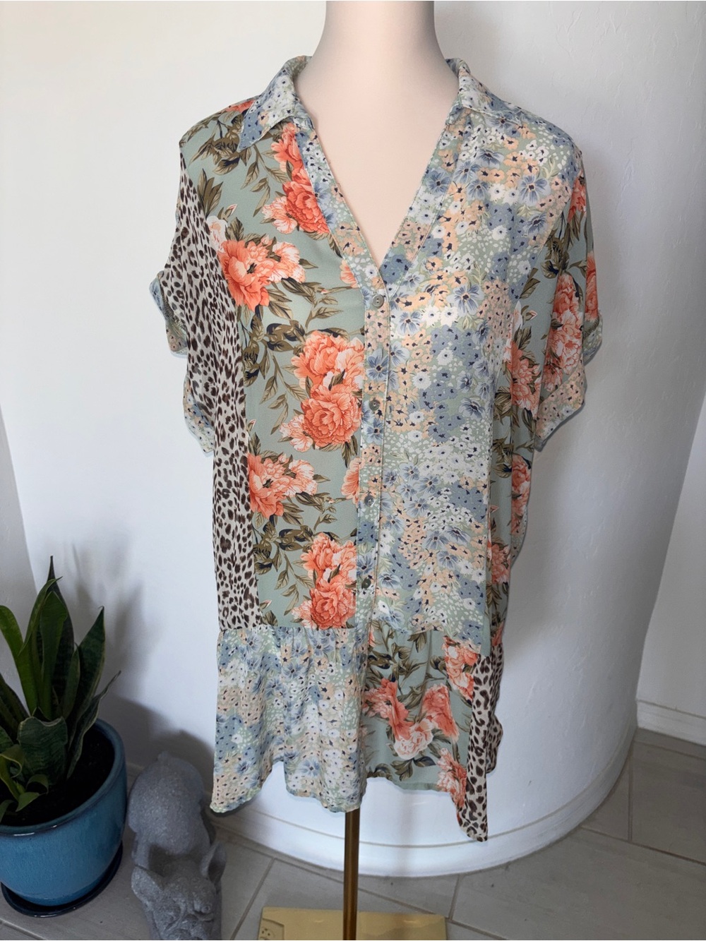 Umgee Floral Patchwork Mixed Media Button-Front Tunic